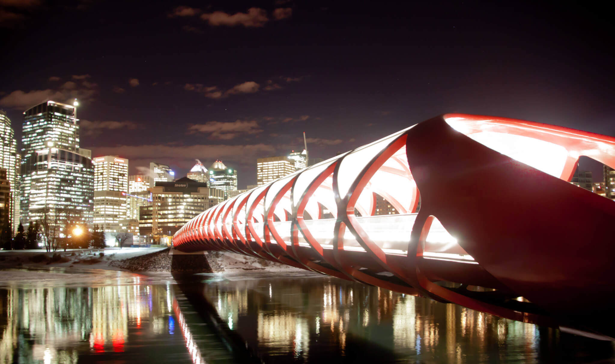 3 Jembatan Keren dari Seluruh Dunia yang Wajib Lo Kunjungi